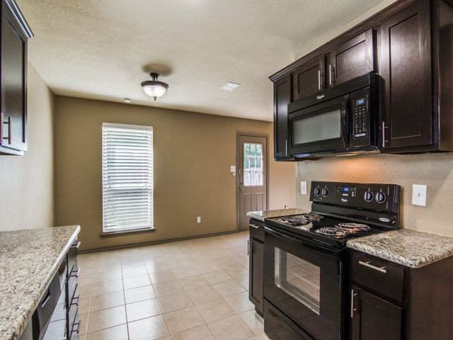 7716 Sable Lane, North Richland Hills, TX 76182