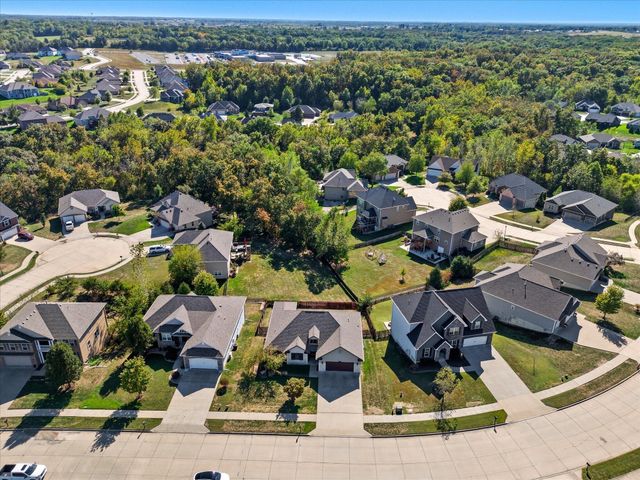 5004 STONE MOUNTAIN PKY, Columbia, MO 65201