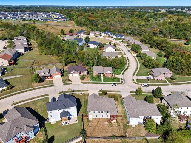 5004 STONE MOUNTAIN PKY, Columbia, MO 65201