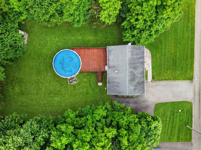 37 Surrey Road, Chester, NY 10918