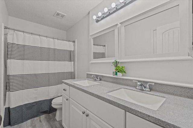 5115 Arborwood Drive, League City, TX 77573