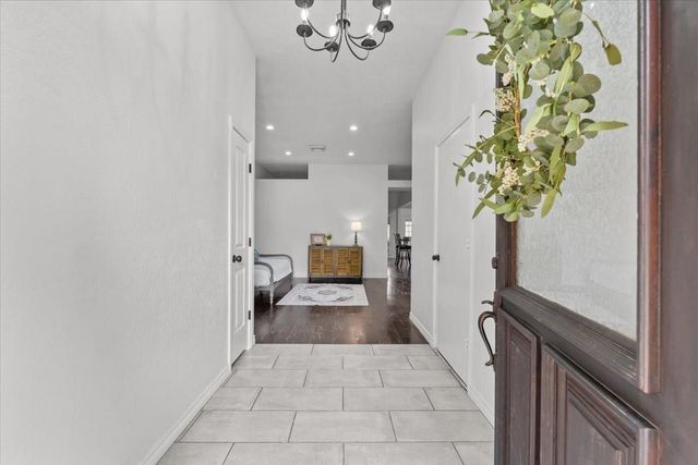 5115 Arborwood Drive, League City, TX 77573