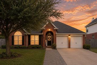 5115 Arborwood Drive, League City, TX 77573