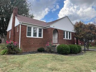 784 FLORENCE Avenue, Galesburg, IL 61401