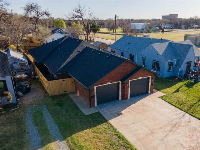 1214 NW Columbia Ave, Lawton, OK 73507