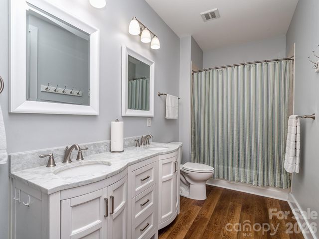 1101 W 1st Street 211, Charlotte, NC 28202