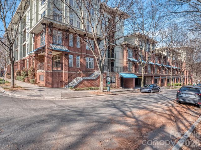 1101 W 1st Street 211, Charlotte, NC 28202