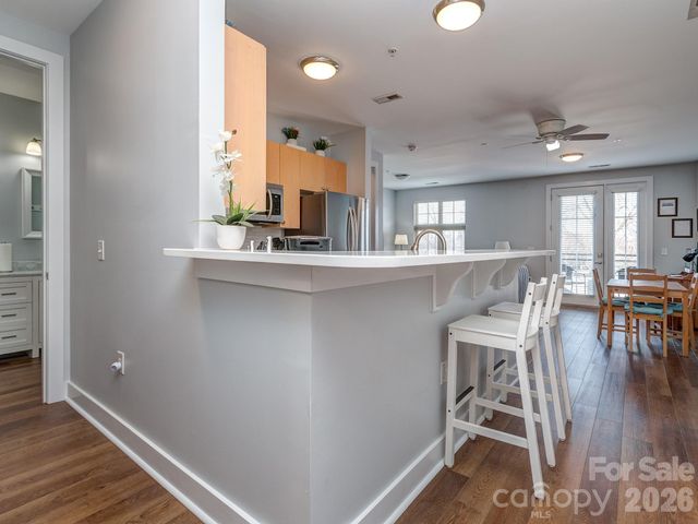 1101 W 1st Street 211, Charlotte, NC 28202