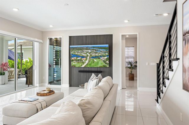12115 Waterstone Circle, Palm Beach Gardens, FL 33412