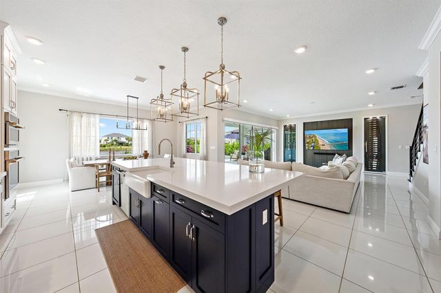 12115 Waterstone Circle, Palm Beach Gardens, FL 33412