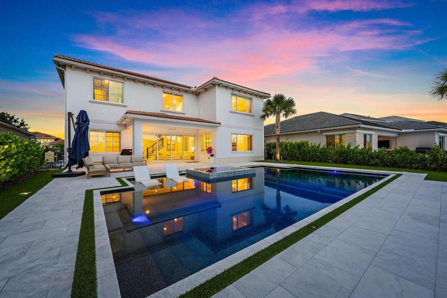 12115 Waterstone Circle, Palm Beach Gardens, FL 33412
