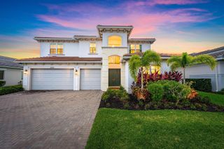 12115 Waterstone Circle, Palm Beach Gardens, FL 33412