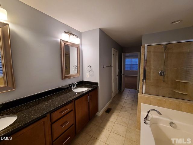 614 Rose Laurel Court, Apex, NC 27523