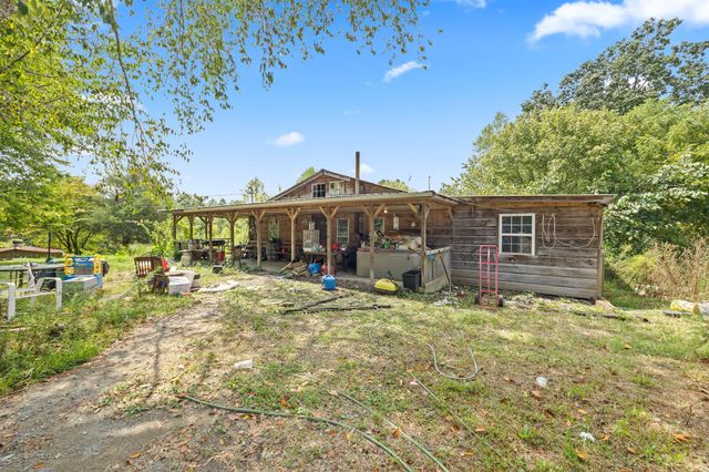 225 Richardson Ln, Gainesboro, TN 38562
