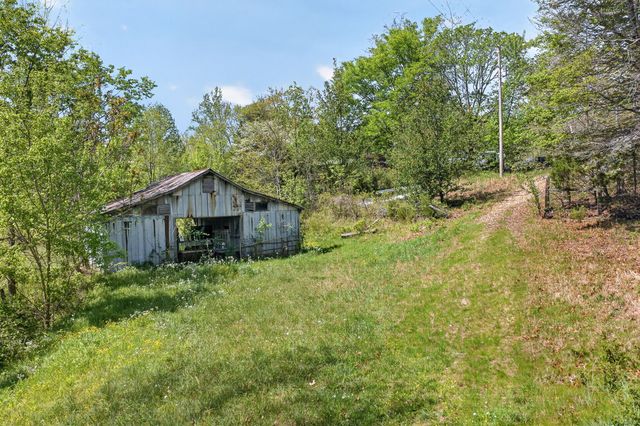 225 Richardson Ln, Gainesboro, TN 38562