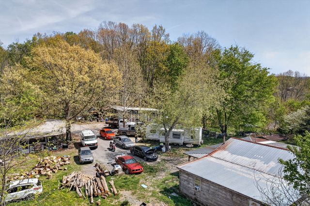 225 Richardson Ln, Gainesboro, TN 38562
