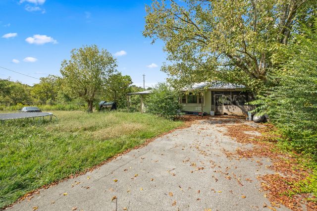 225 Richardson Ln, Gainesboro, TN 38562