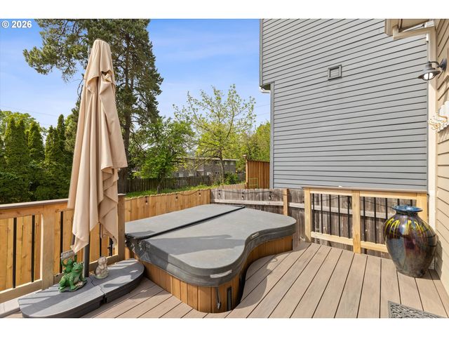 537 Se SPOKANE St, Portland, OR 97202