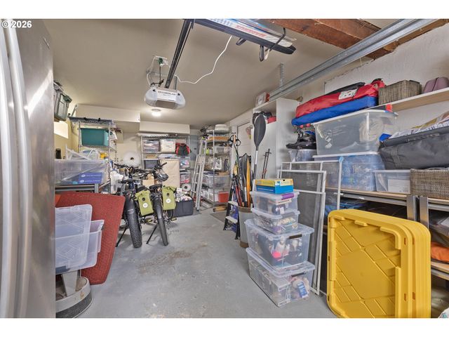 537 Se SPOKANE St, Portland, OR 97202