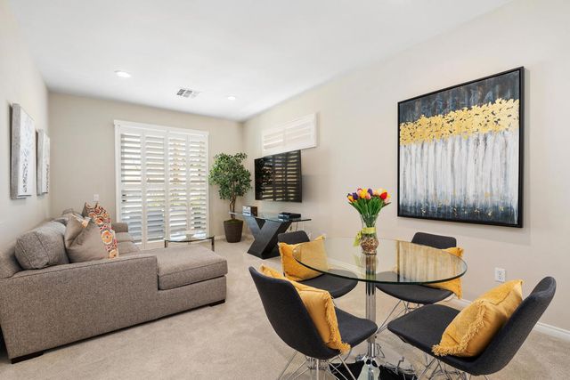 78727 Stansbury Court, Palm Desert, CA 92211