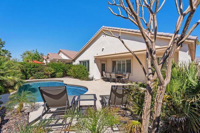 78727 Stansbury Court, Palm Desert, CA 92211