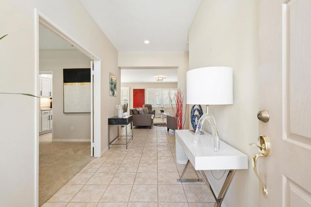 78727 Stansbury Court, Palm Desert, CA 92211