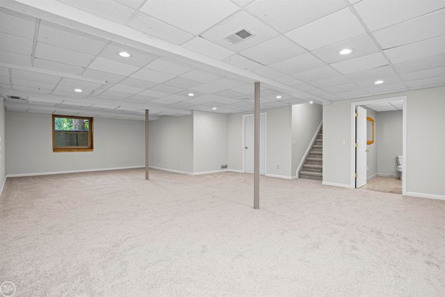 55261 Kingsway Drive, Shelby Twp, MI 48316