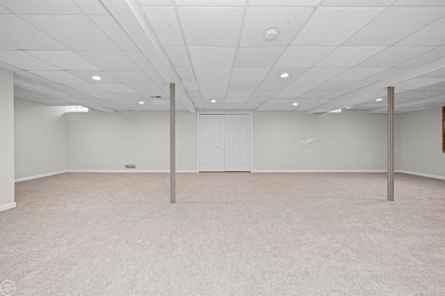 55261 Kingsway Drive, Shelby Twp, MI 48316