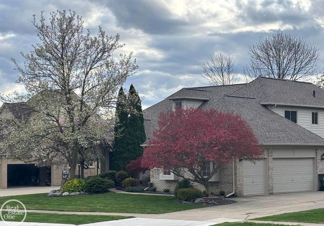 55261 Kingsway Drive, Shelby Twp, MI 48316