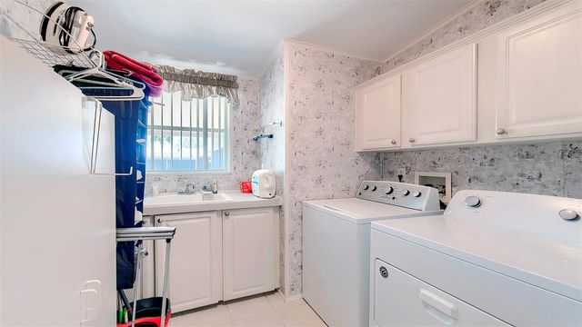 15025 BROOKRIDGE BOULEVARD, Brooksville, FL 34614