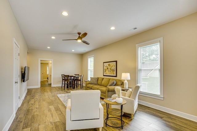 436 E Broadway Avenue, Excelsior Springs, MO 64024