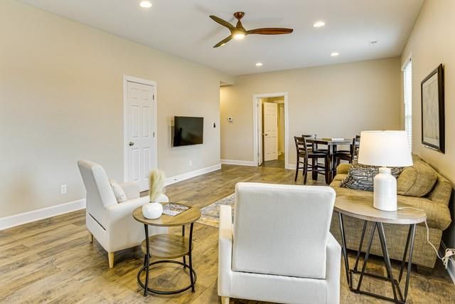 436 E Broadway Avenue, Excelsior Springs, MO 64024