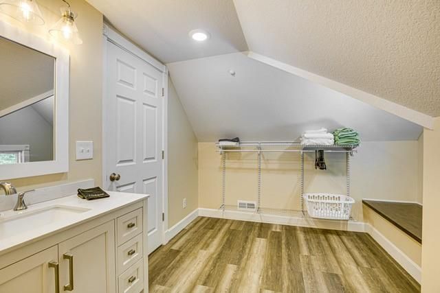 436 E Broadway Avenue, Excelsior Springs, MO 64024