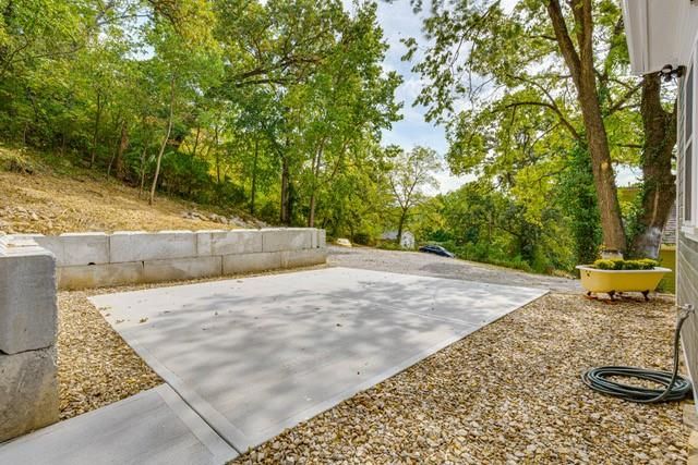 436 E Broadway Avenue, Excelsior Springs, MO 64024
