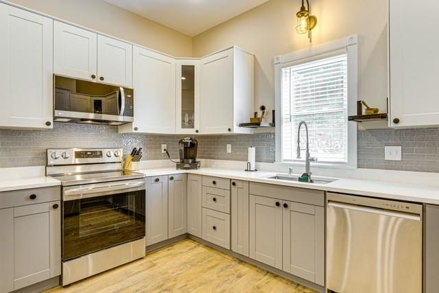 436 E Broadway Avenue, Excelsior Springs, MO 64024