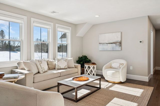 6 Shipwright Way, Newington, NH 03801