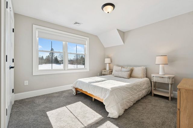 6 Shipwright Way, Newington, NH 03801