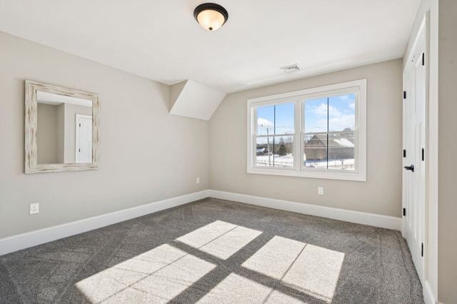 6 Shipwright Way, Newington, NH 03801