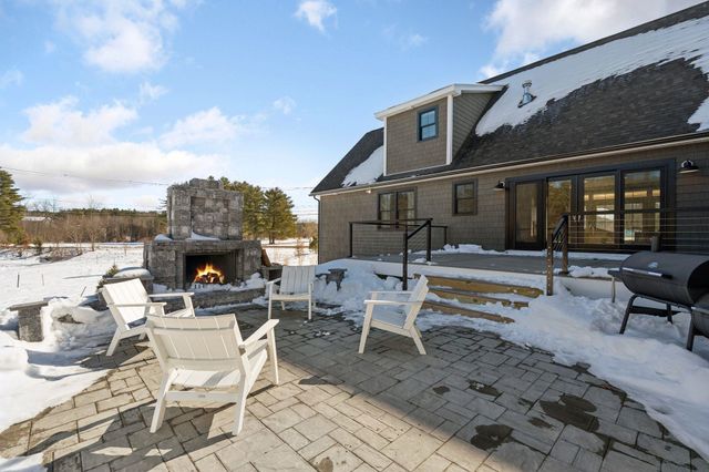 6 Shipwright Way, Newington, NH 03801