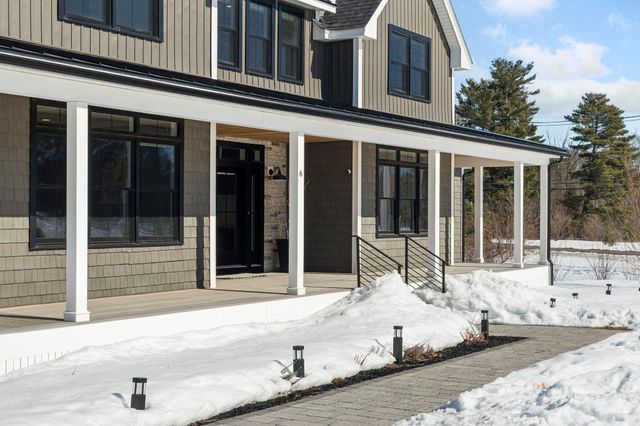 6 Shipwright Way, Newington, NH 03801