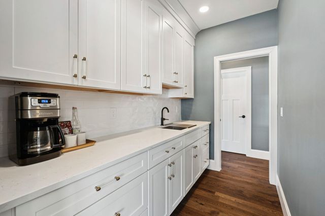 6 Shipwright Way, Newington, NH 03801