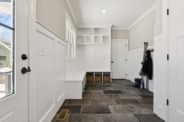 6 Shipwright Way, Newington, NH 03801