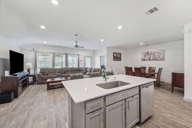 1115 Della Lane, Rosharon, TX 77583