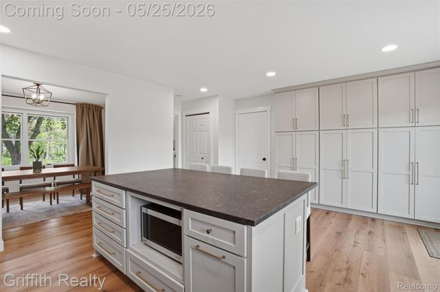 10232 Spencer Road, Brighton Township, MI 48114