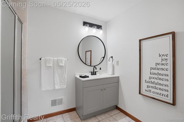 10232 Spencer Road, Brighton Township, MI 48114