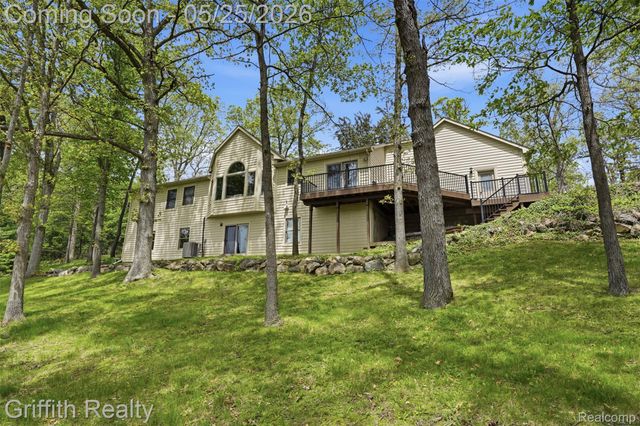 10232 Spencer Road, Brighton Township, MI 48114