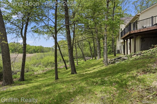 10232 Spencer Road, Brighton Township, MI 48114