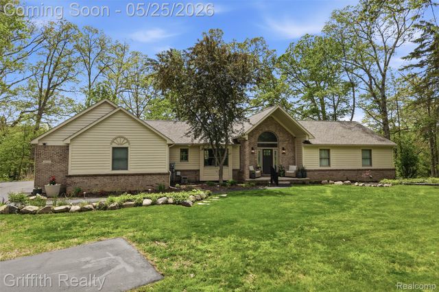 10232 Spencer Road, Brighton Township, MI 48114