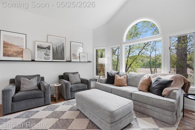 10232 Spencer Road, Brighton Township, MI 48114