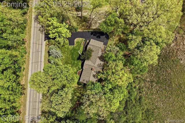 10232 Spencer Road, Brighton Township, MI 48114